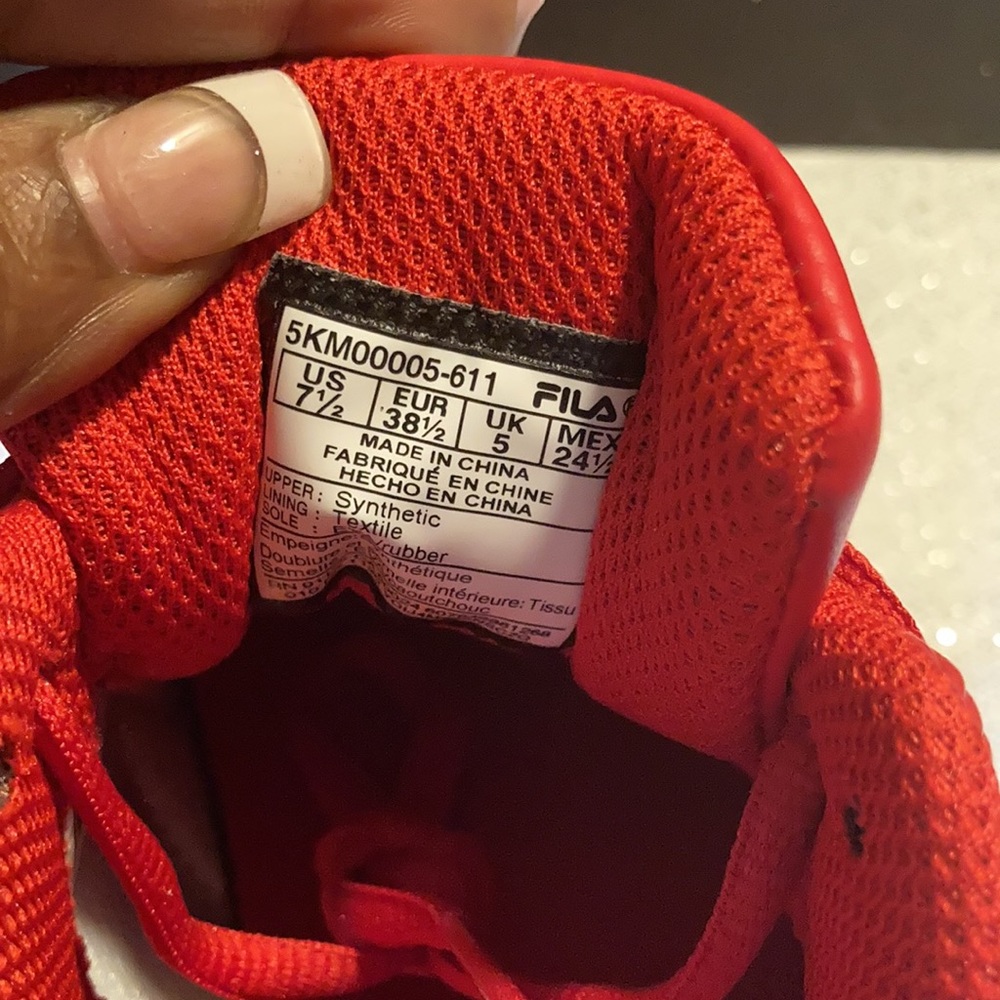 Fila athletic shoes - Picture 7 of 16
